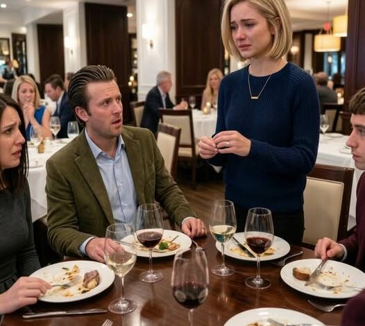 Késve érkeztem a vacsorára, és úgy sétáltam az asztal felé, hogy a vőlegényem nem vette észre. Épp amikor odaértem, hallottam, ahogy azt mondja: „Már nem akarok feleségül venni. Túl szánalmas.” Nevetés követte a szavakat. Levettem a gyűrűmet – és minden megváltozott abban a pillanatban, amikor felfedtem egy igazságot.