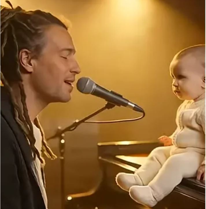 Egy gyönyörű apa–lánya duett egy klasszikus angol dalból ❣️